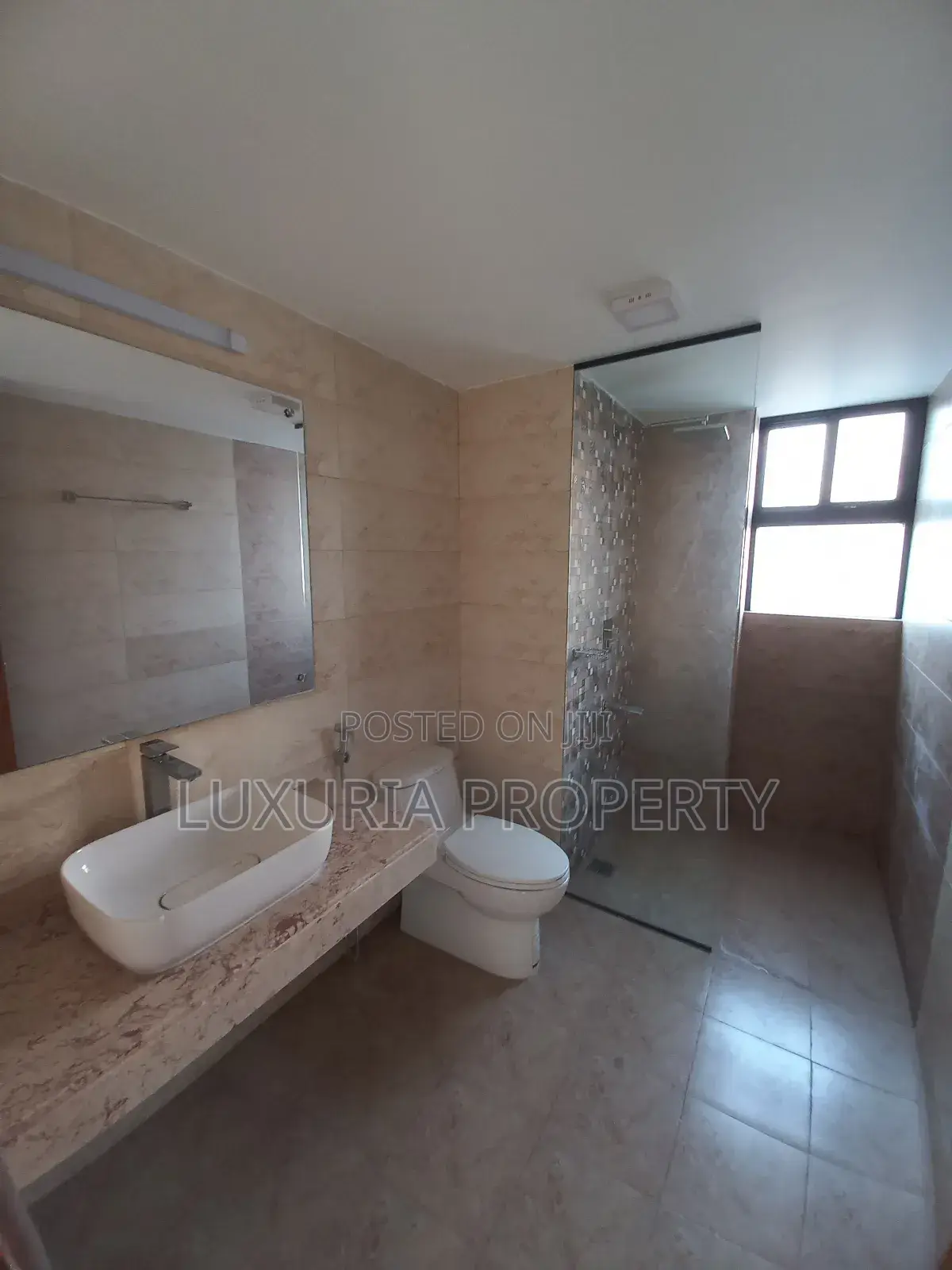 3bdrm Apartment in Unfurnished for rent