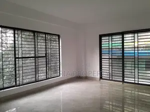 4bdrm Apartment in Unfurnished for rent