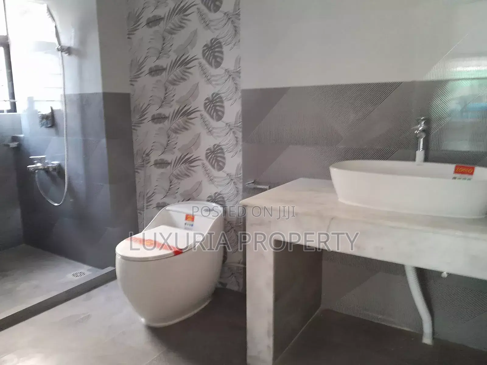 4bdrm Apartment in Unfurnished for rent