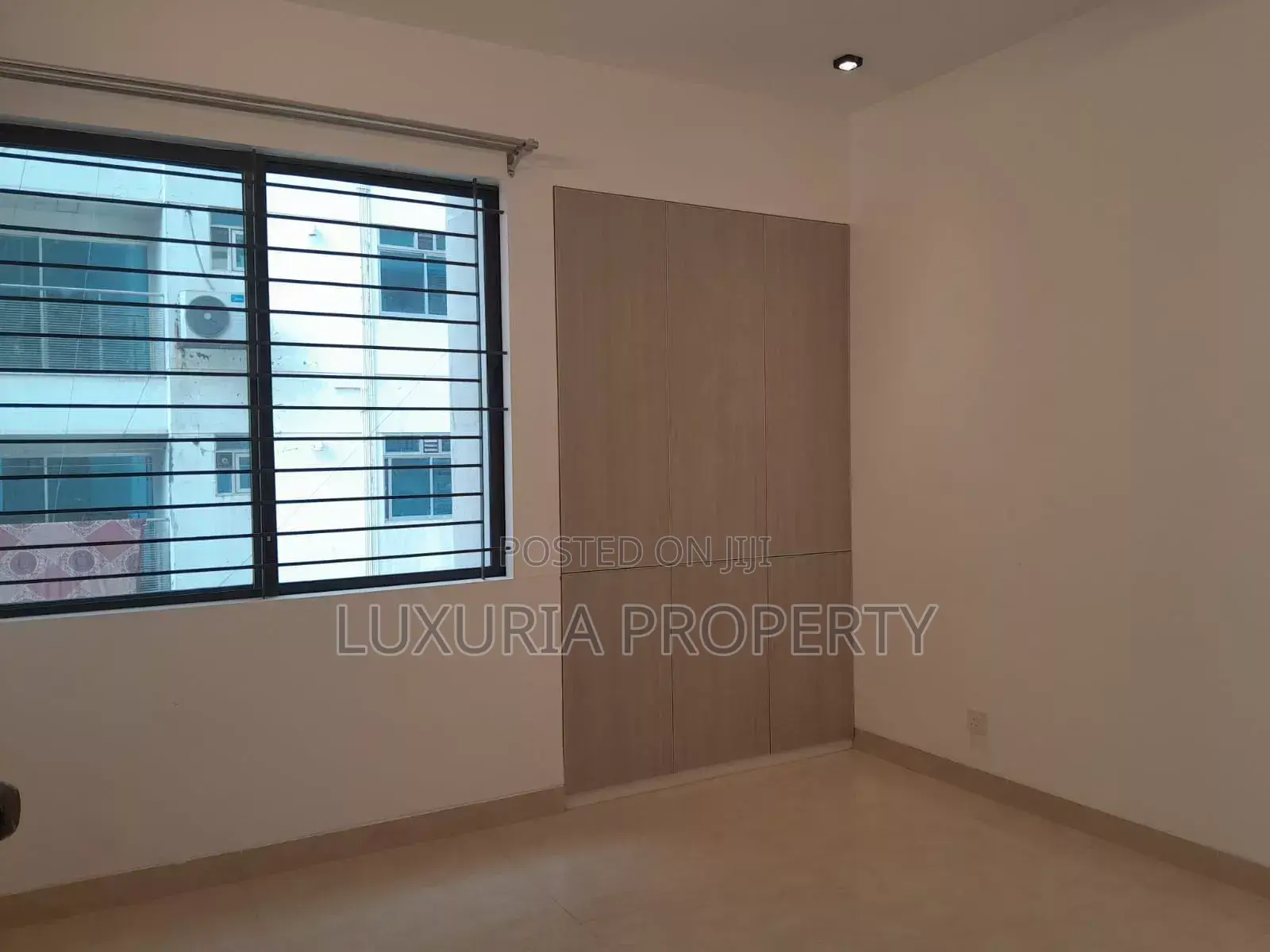 3bdrm Apartment in Unfurnished for rent
