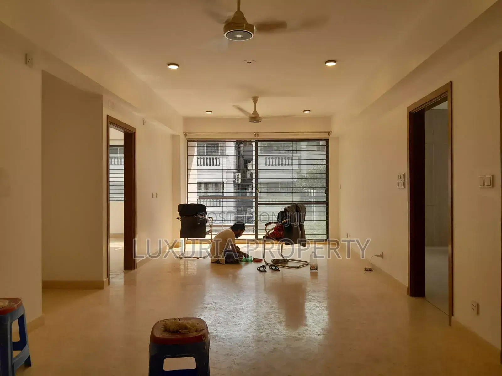 3bdrm Apartment in Unfurnished for rent