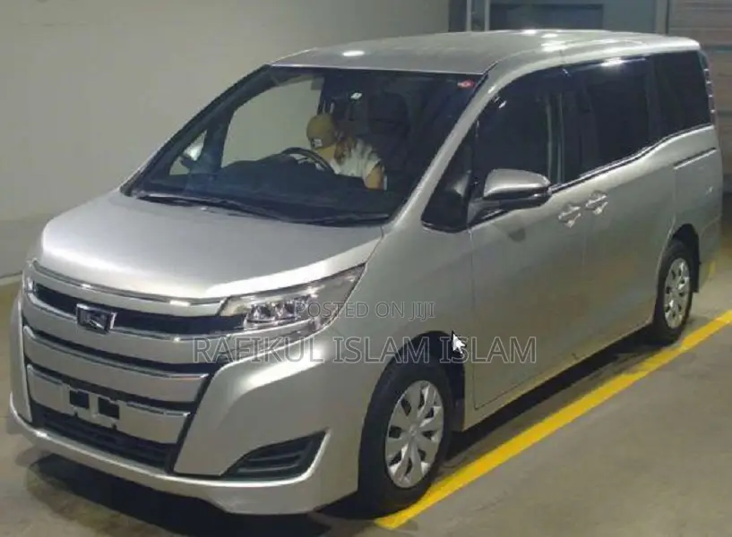 Toyota Noah 2.0 FWD (8 Seater) 2019 Silver