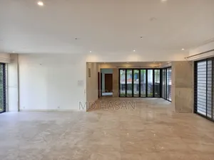 3bdrm Apartment in Semi Furnished Flat for rent