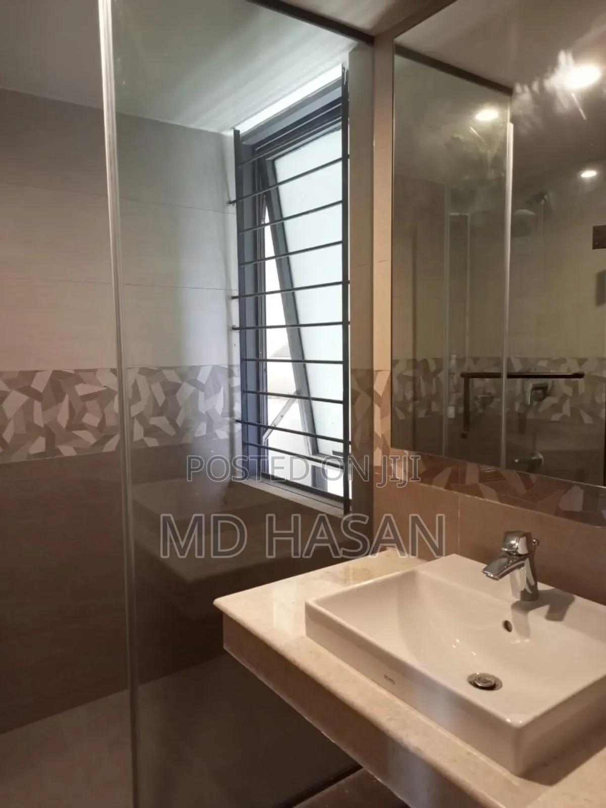 3bdrm Apartment in Semi Furnished Flat for rent