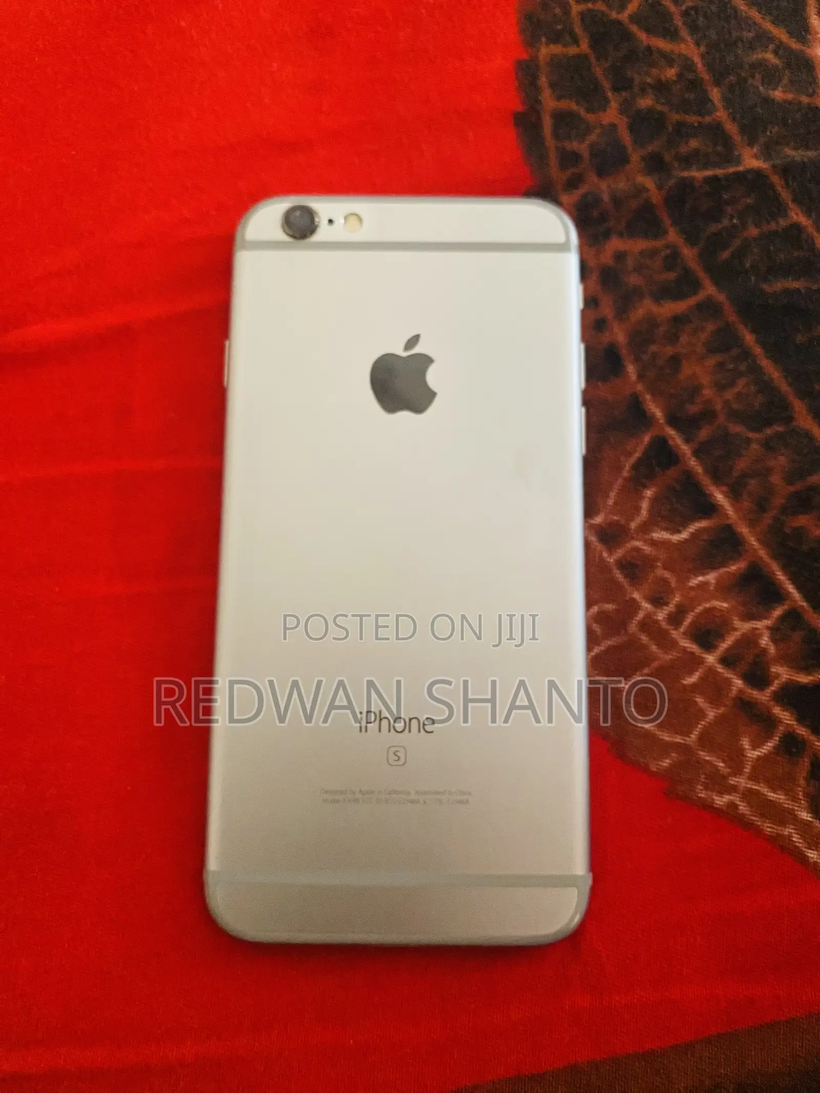 Apple iPhone 6s 64 GB Silver