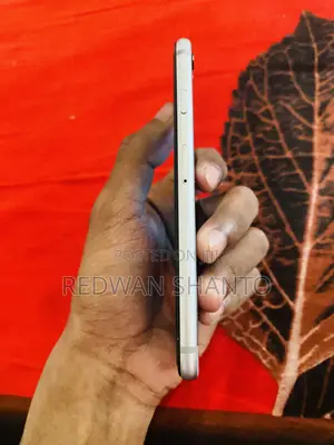 Apple iPhone 6s 64 GB Silver