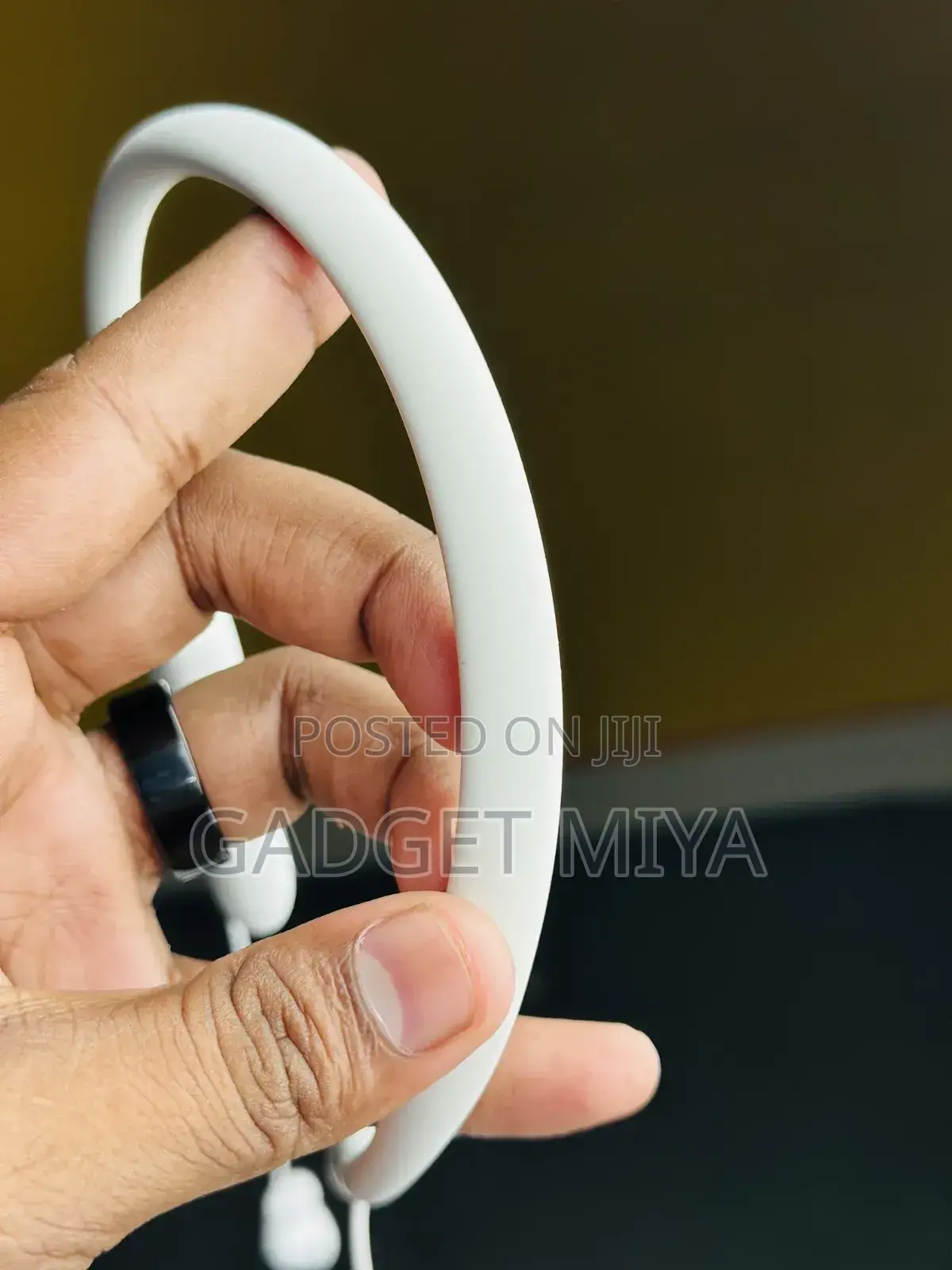 Gearup Neckband P2 – White