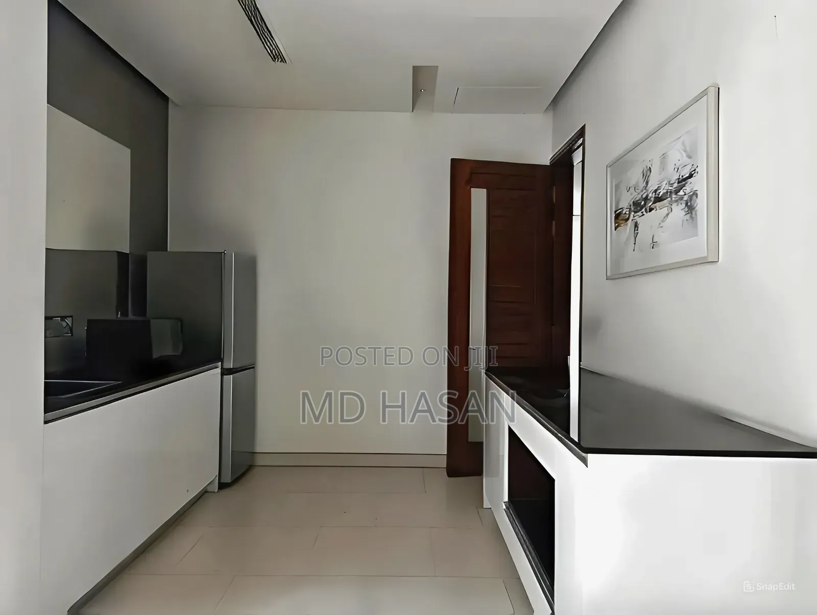 4bdrm Apartment in Semi Furnished for rent