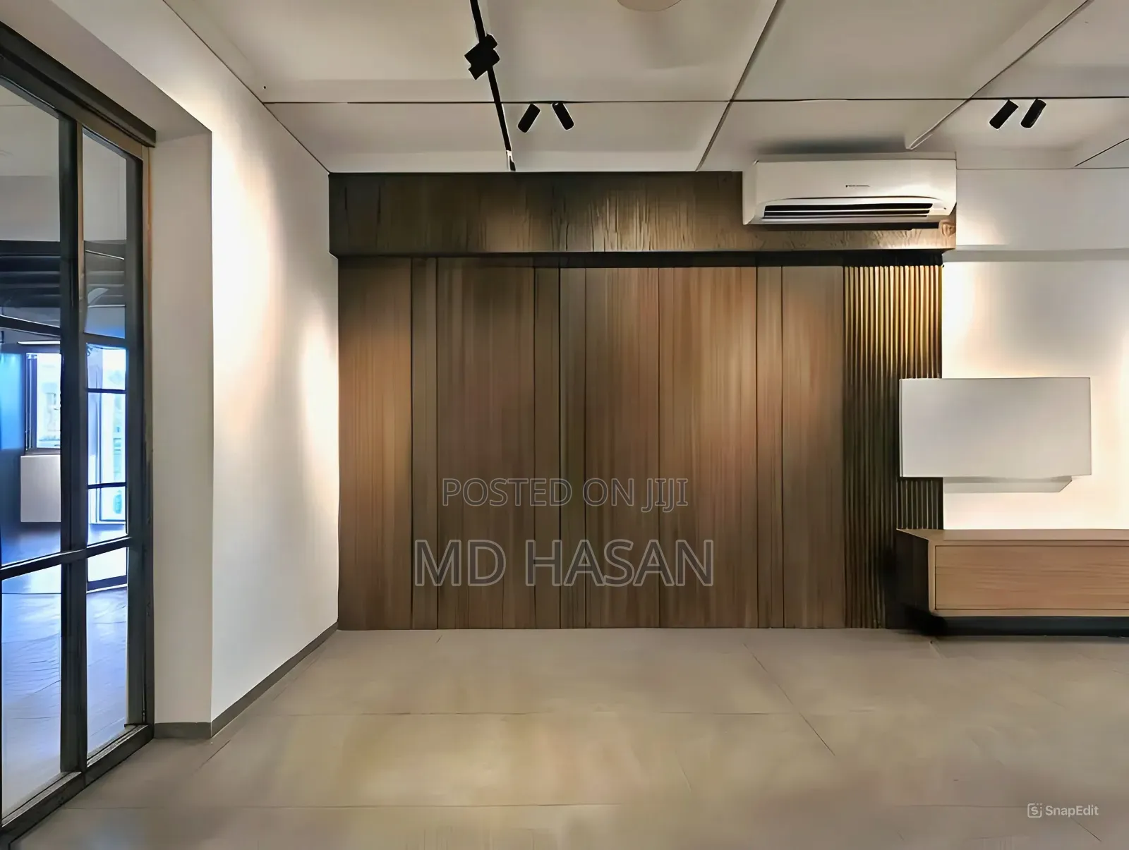 4bdrm Apartment in Semi Furnished for rent