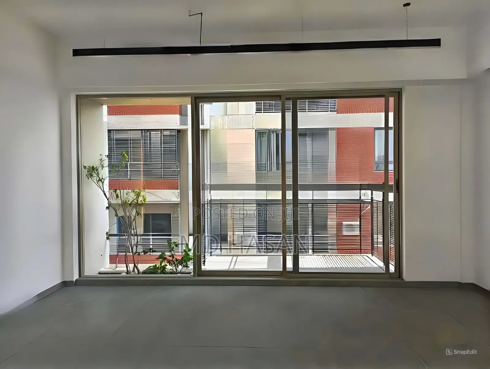 4bdrm Apartment in Semi Furnished for rent