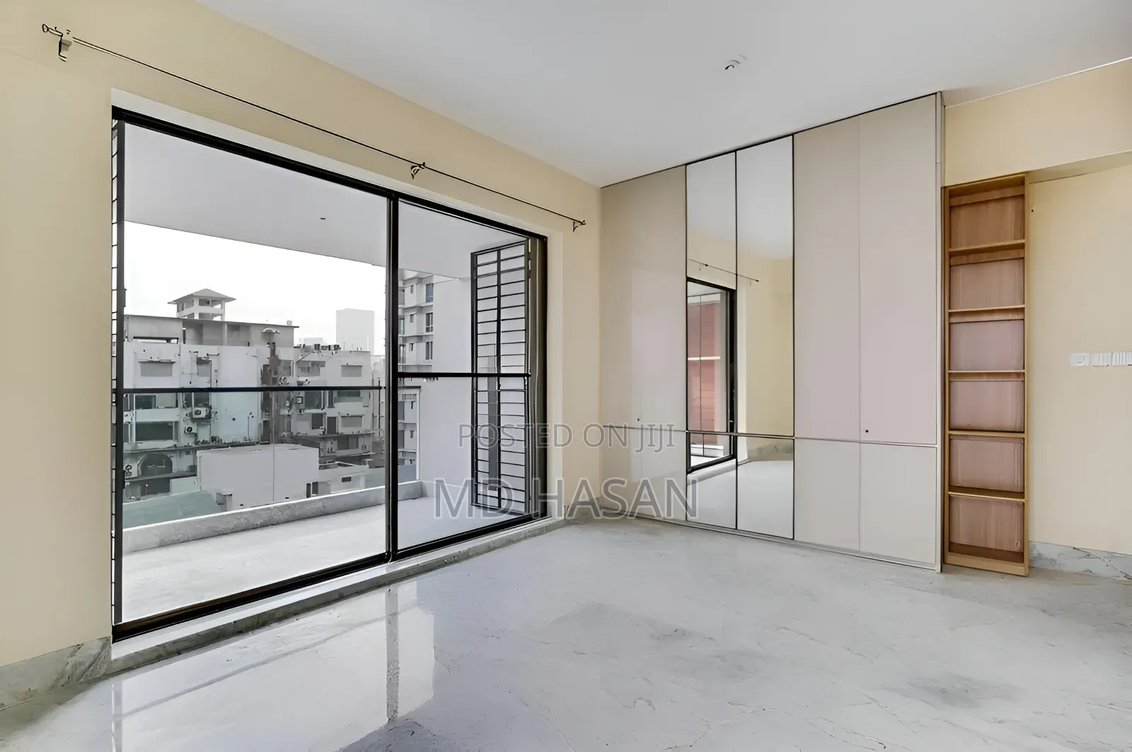 4bdrm Apartment in Semi Furnished for rent