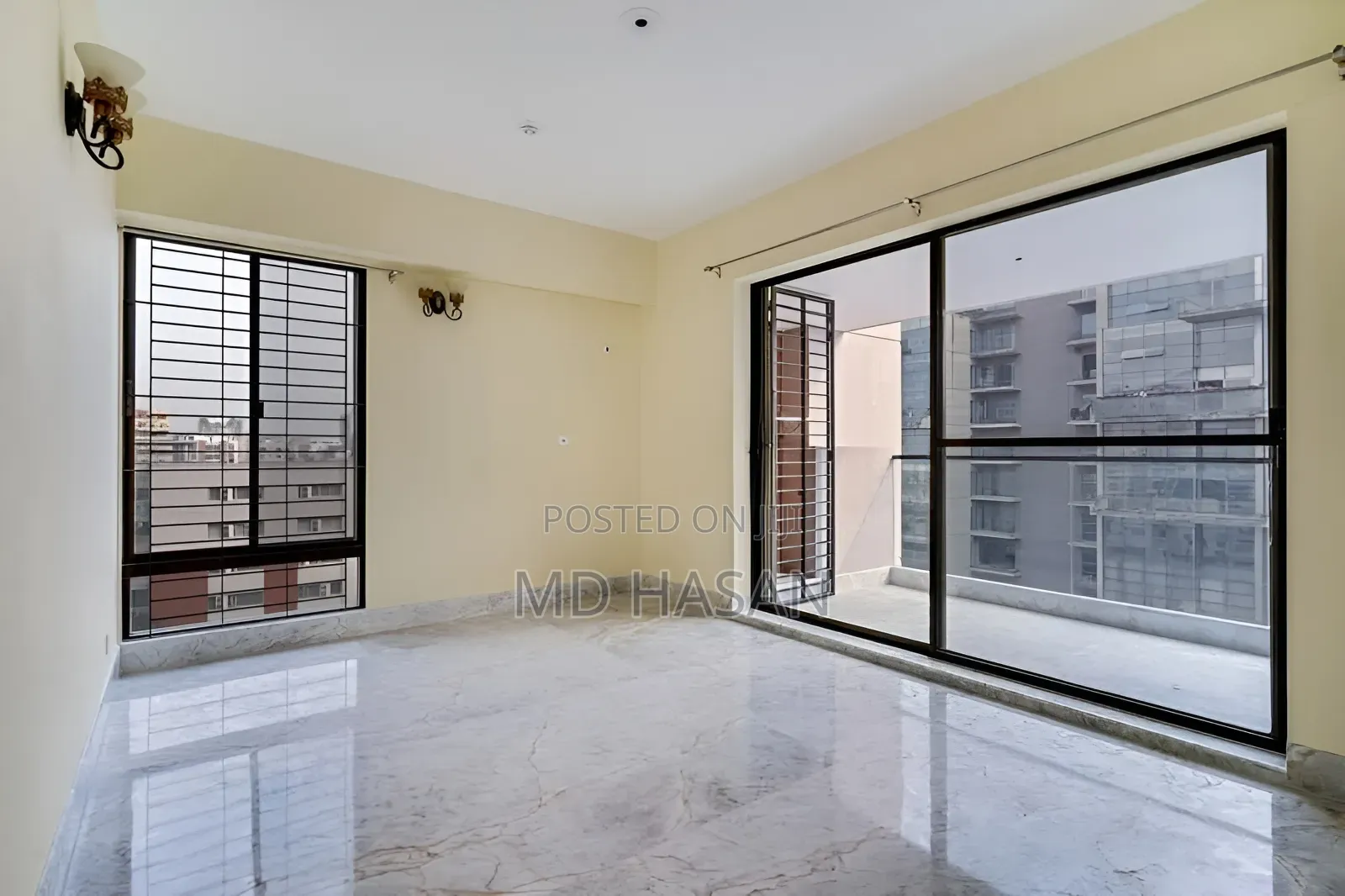 4bdrm Apartment in Semi Furnished for rent