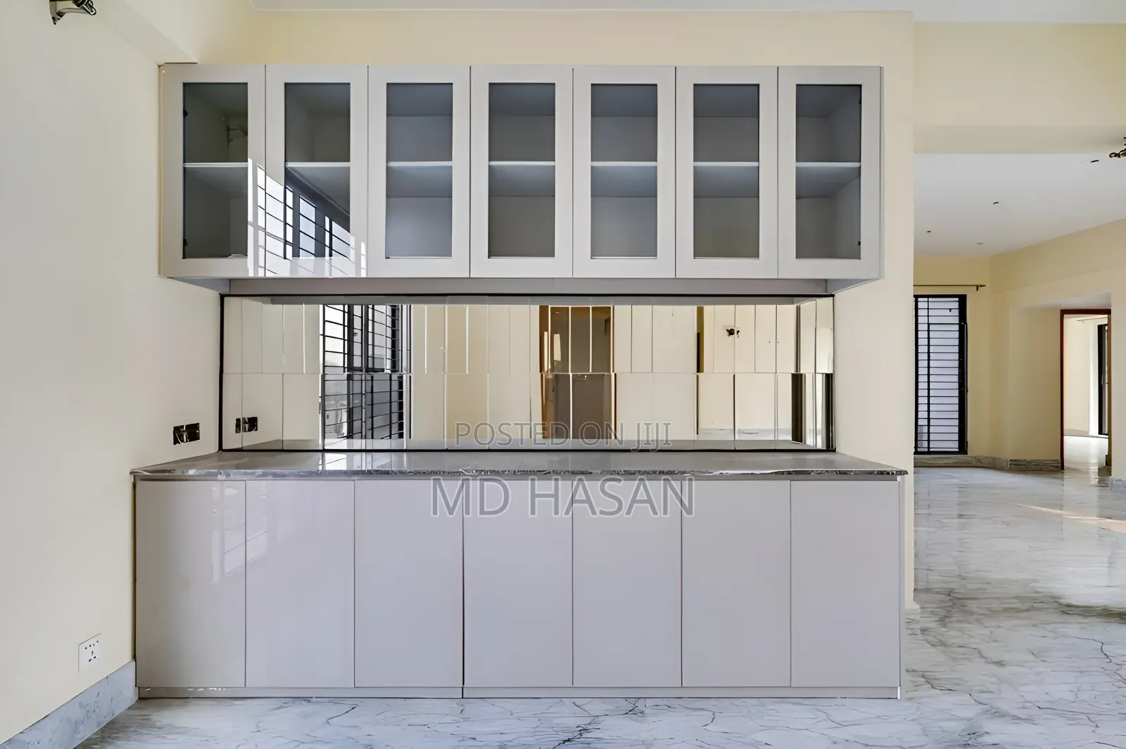 4bdrm Apartment in Semi Furnished for rent