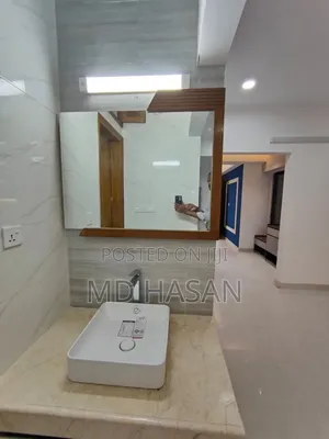 4bdrm Apartment in Not Furnished for rent