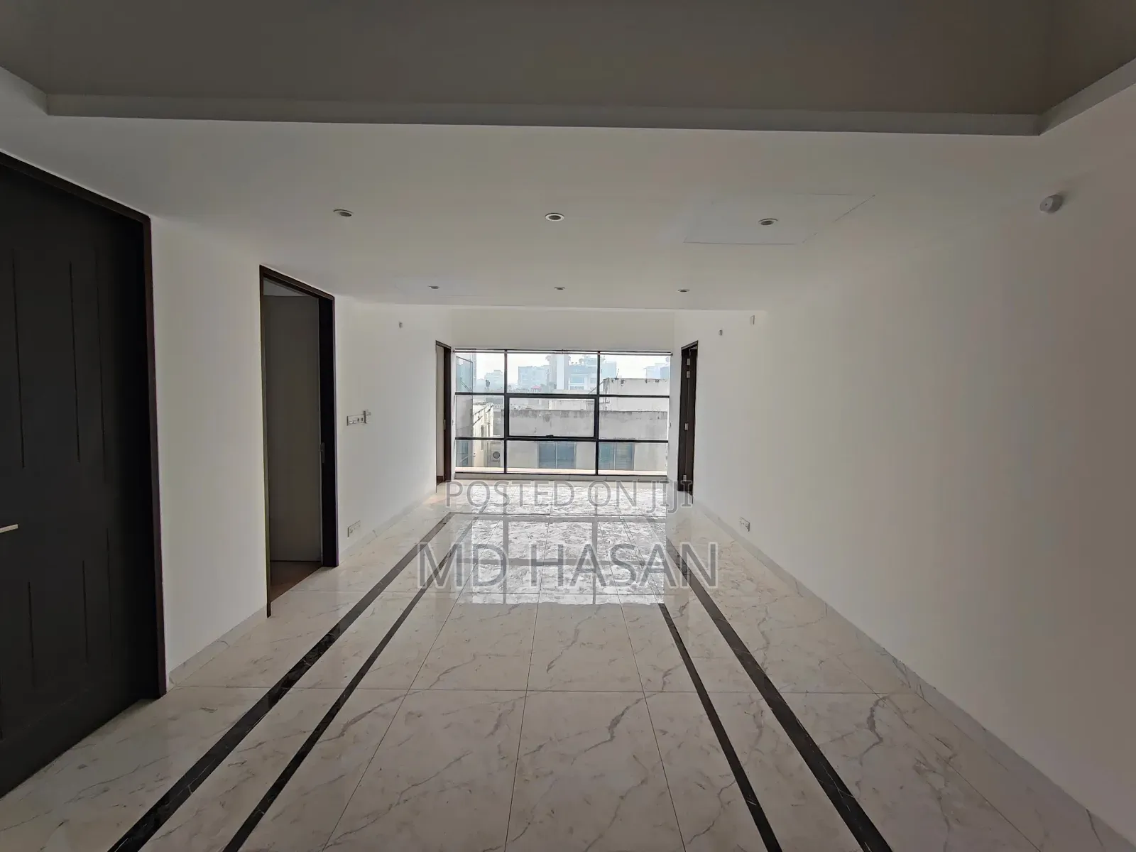 3bdrm Apartment in Gym And Pool Semi for rent