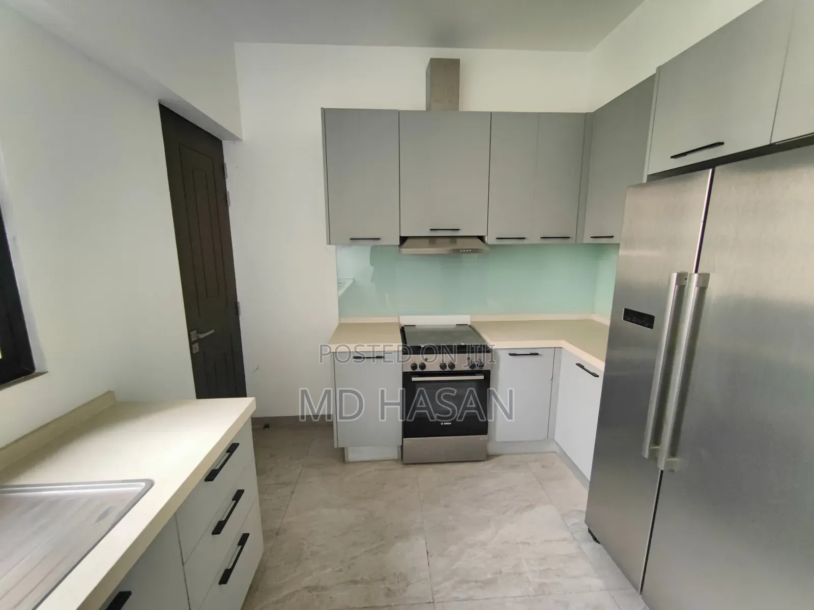 3bdrm Apartment in Gym And Pool Semi for rent