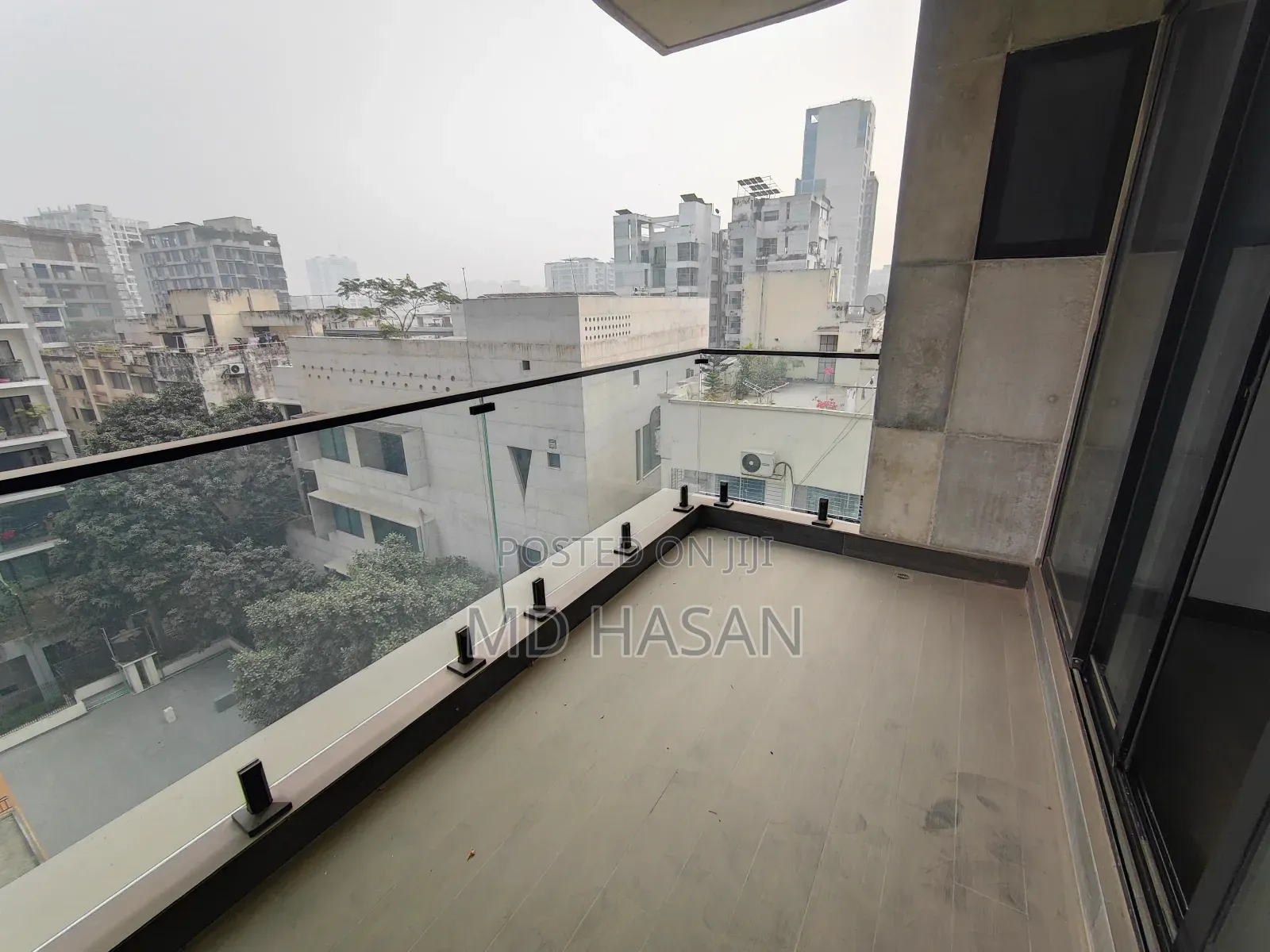 3bdrm Apartment in Gym And Pool Semi for rent