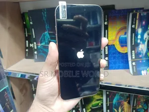 New Apple iPhone 16 Pro Max 256 GB Gold