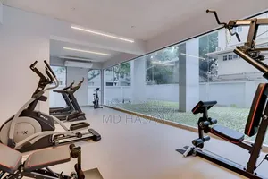 4bdrm Apartment in Semi Furnished for rent