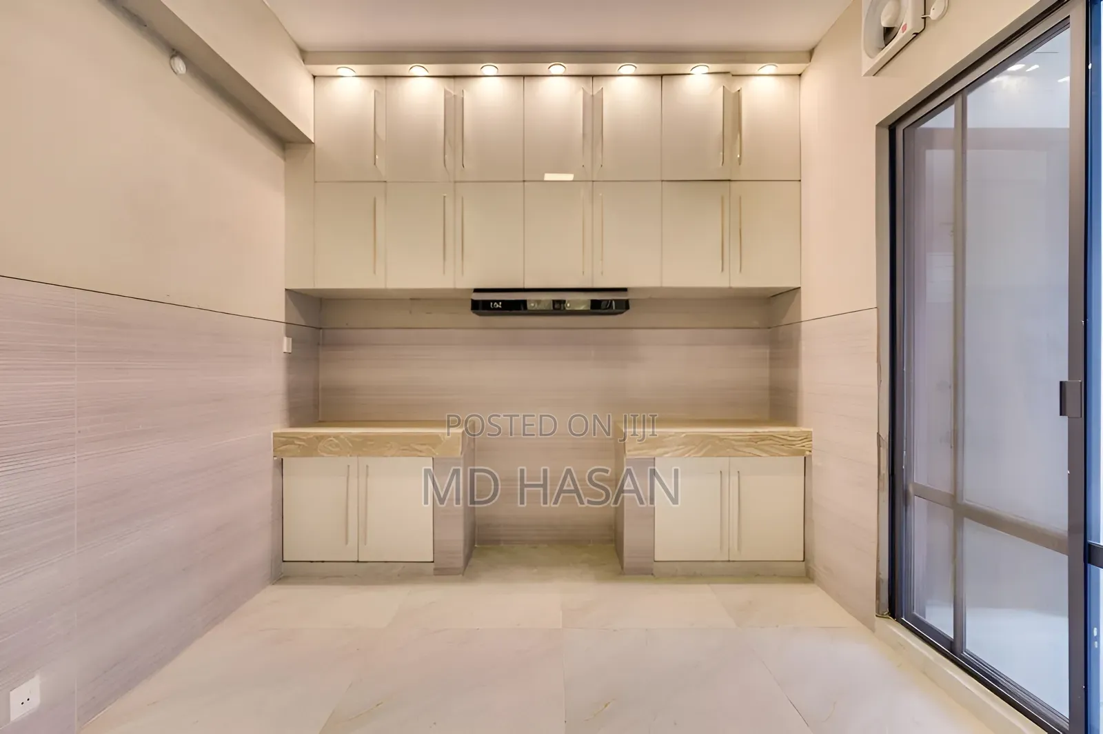 4bdrm Apartment in Semi Furnished for rent