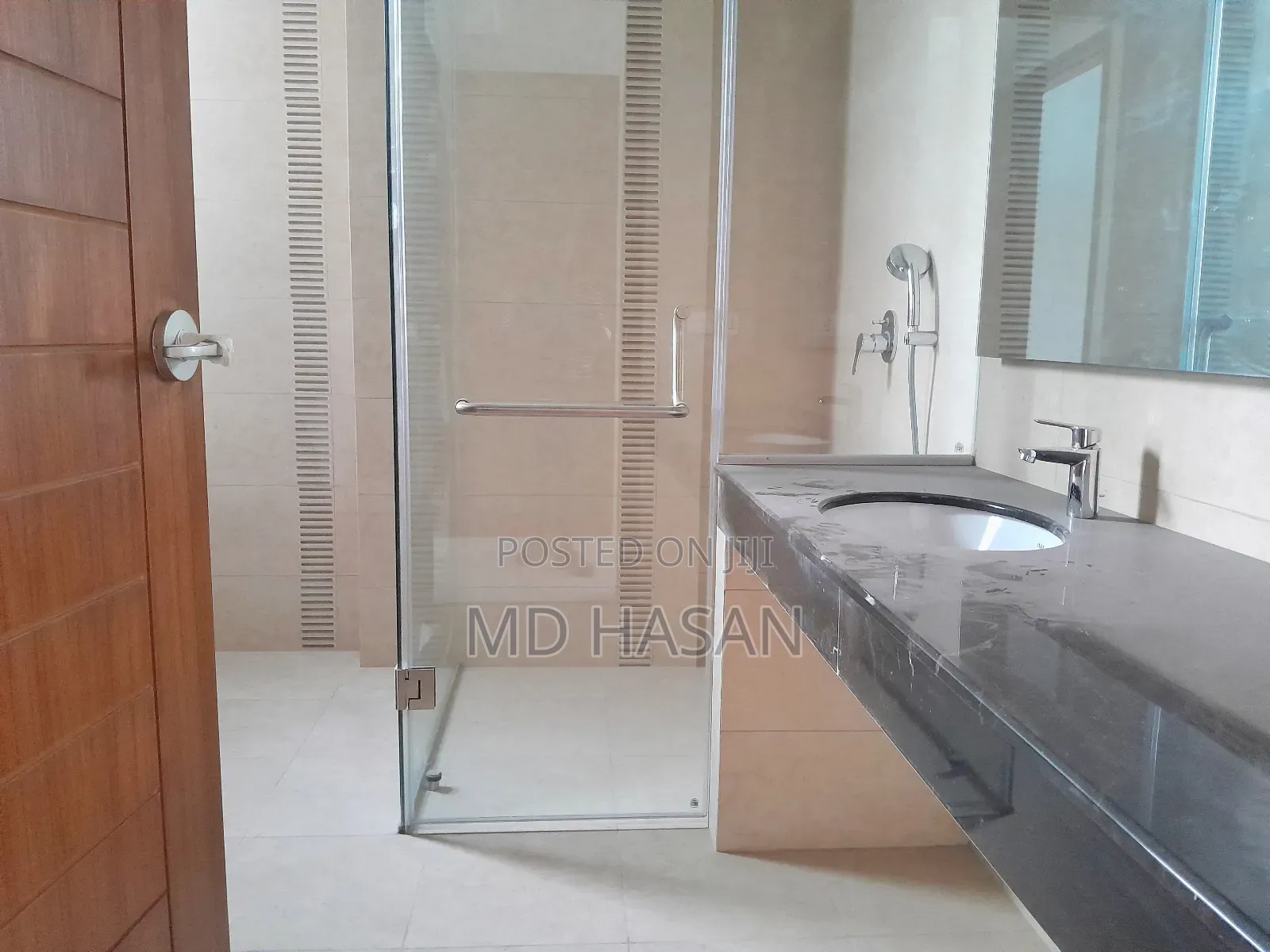 3bdrm Apartment in Not Furnished for rent