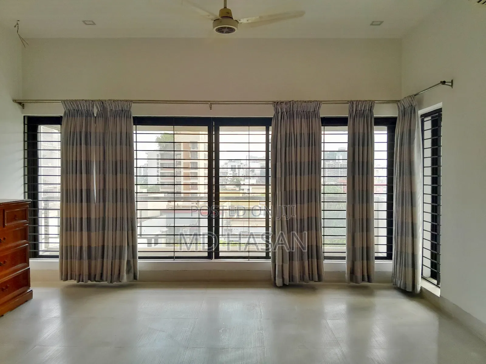 4bdrm Apartment in Semi Furnished Flat for rent