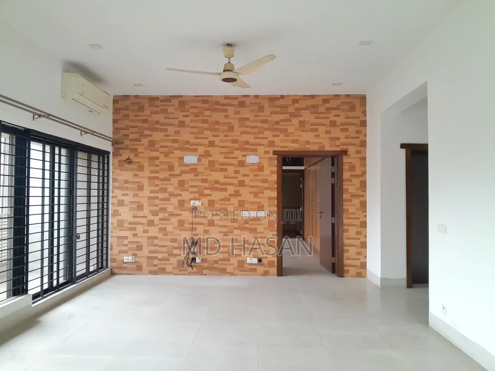 4bdrm Apartment in Semi Furnished Flat for rent
