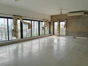 4bdrm Apartment in Semi Furnished Flat for rent