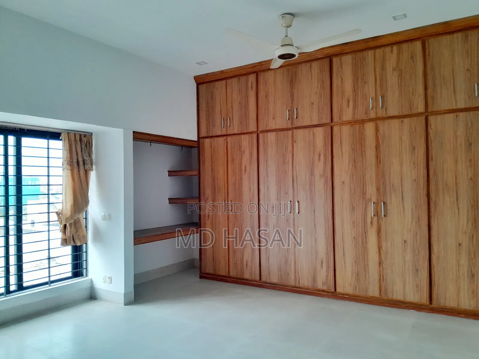 4bdrm Apartment in Semi Furnished Flat for rent
