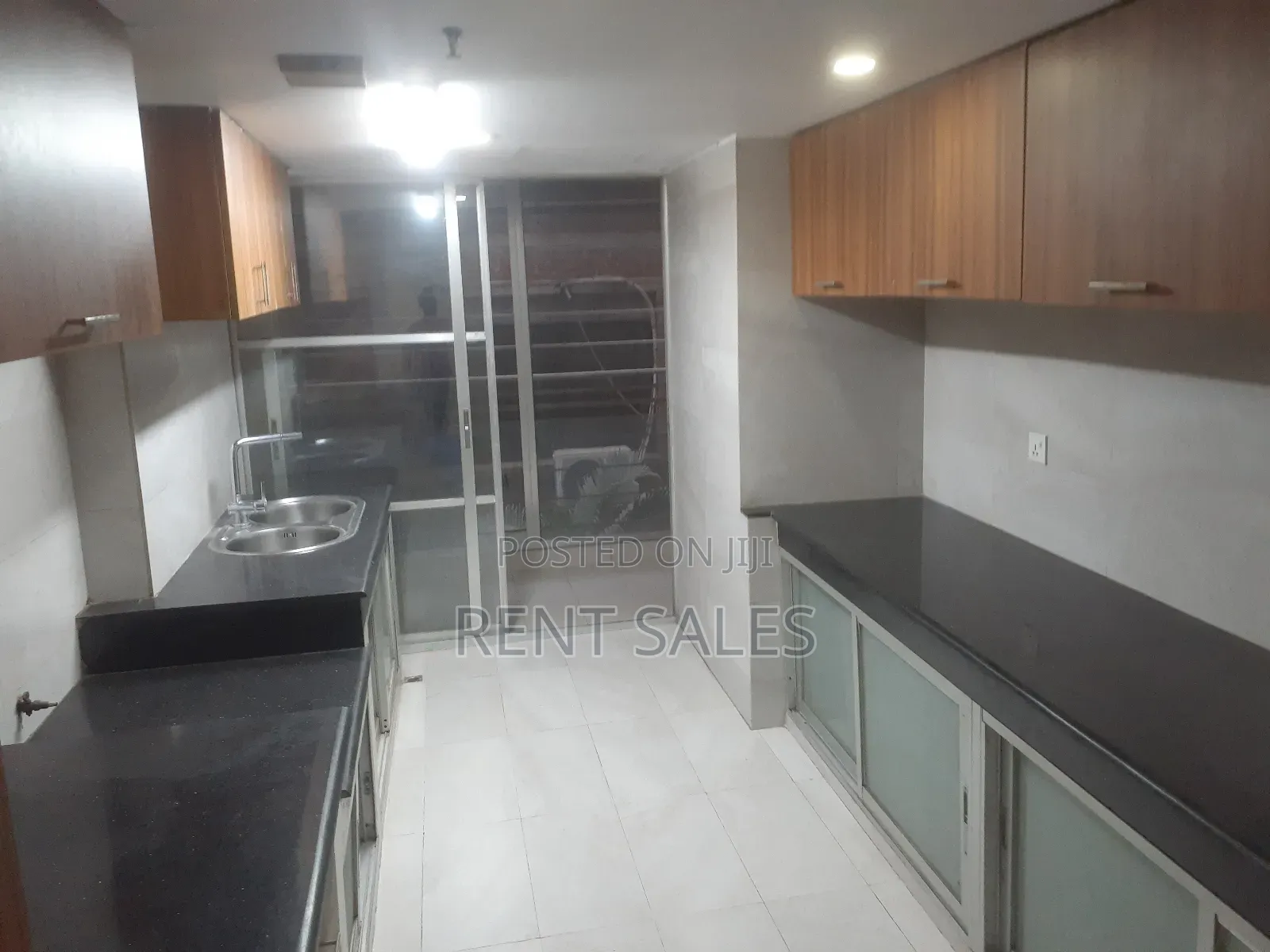 4bdrm Apartment in Gulshan for rent