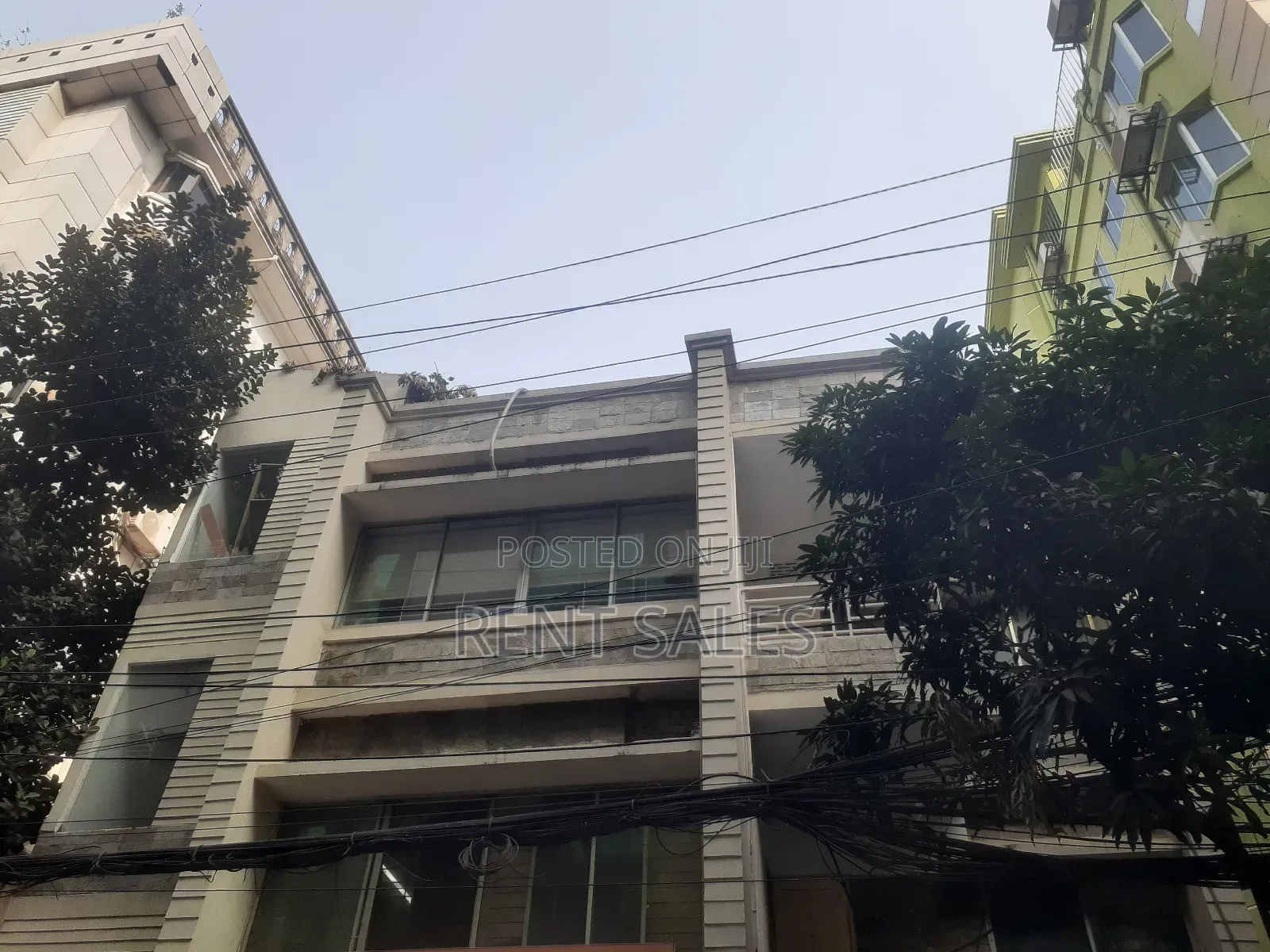 12bdrm House in Gulshan for rent