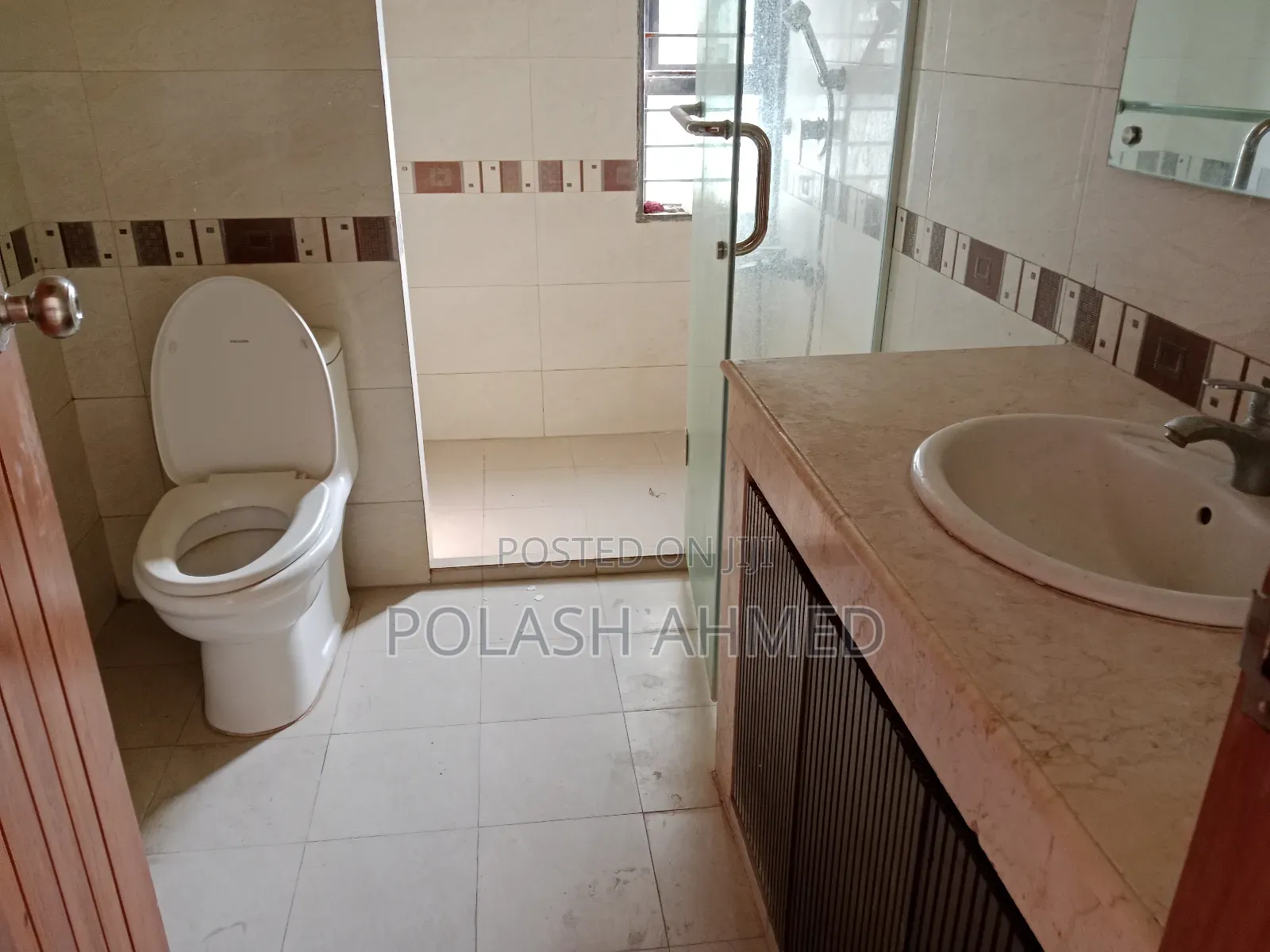 4bdrm Apartment in East, Gulshan for rent