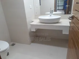 4bdrm Apartment in Gulshan for rent