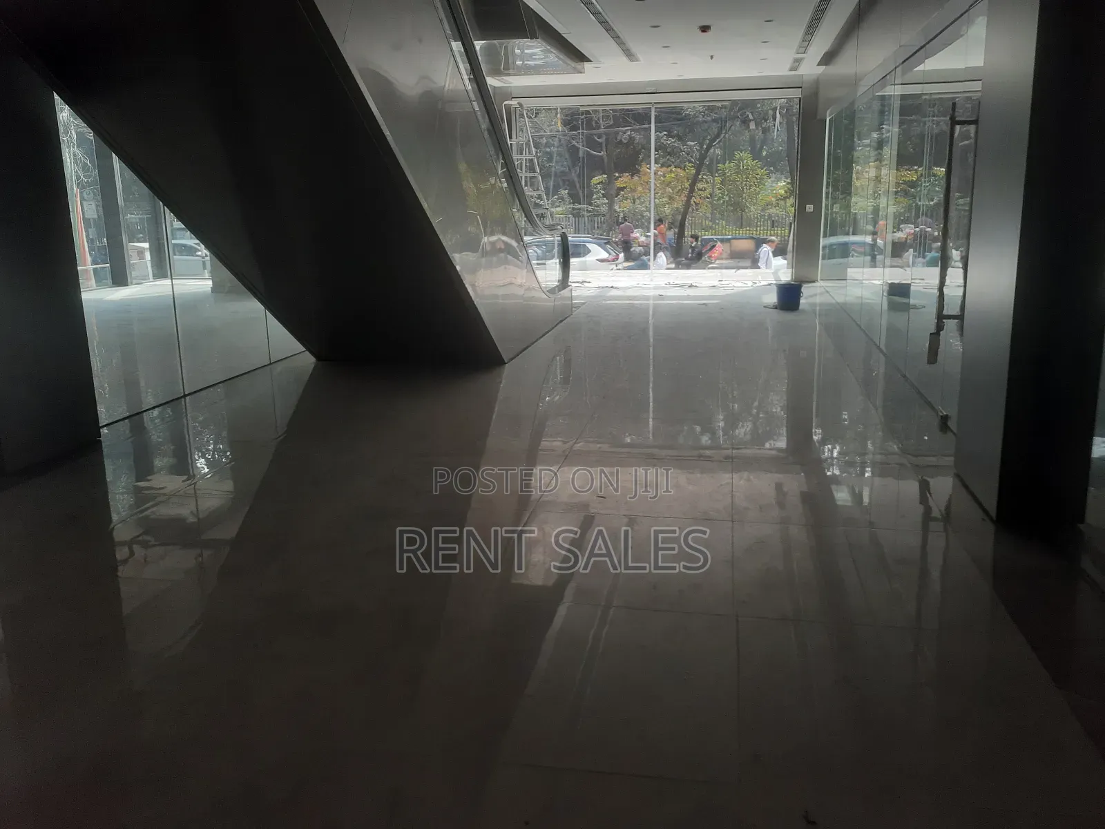 Graund Floor 1500 SFT Open Space for Rent in Gulshan-2