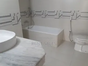 5bdrm Apartment in Gulshan for sale