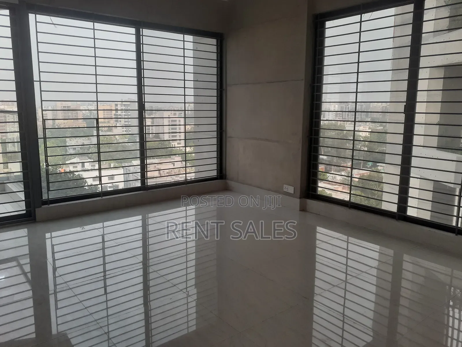 5bdrm Apartment in Gulshan for sale