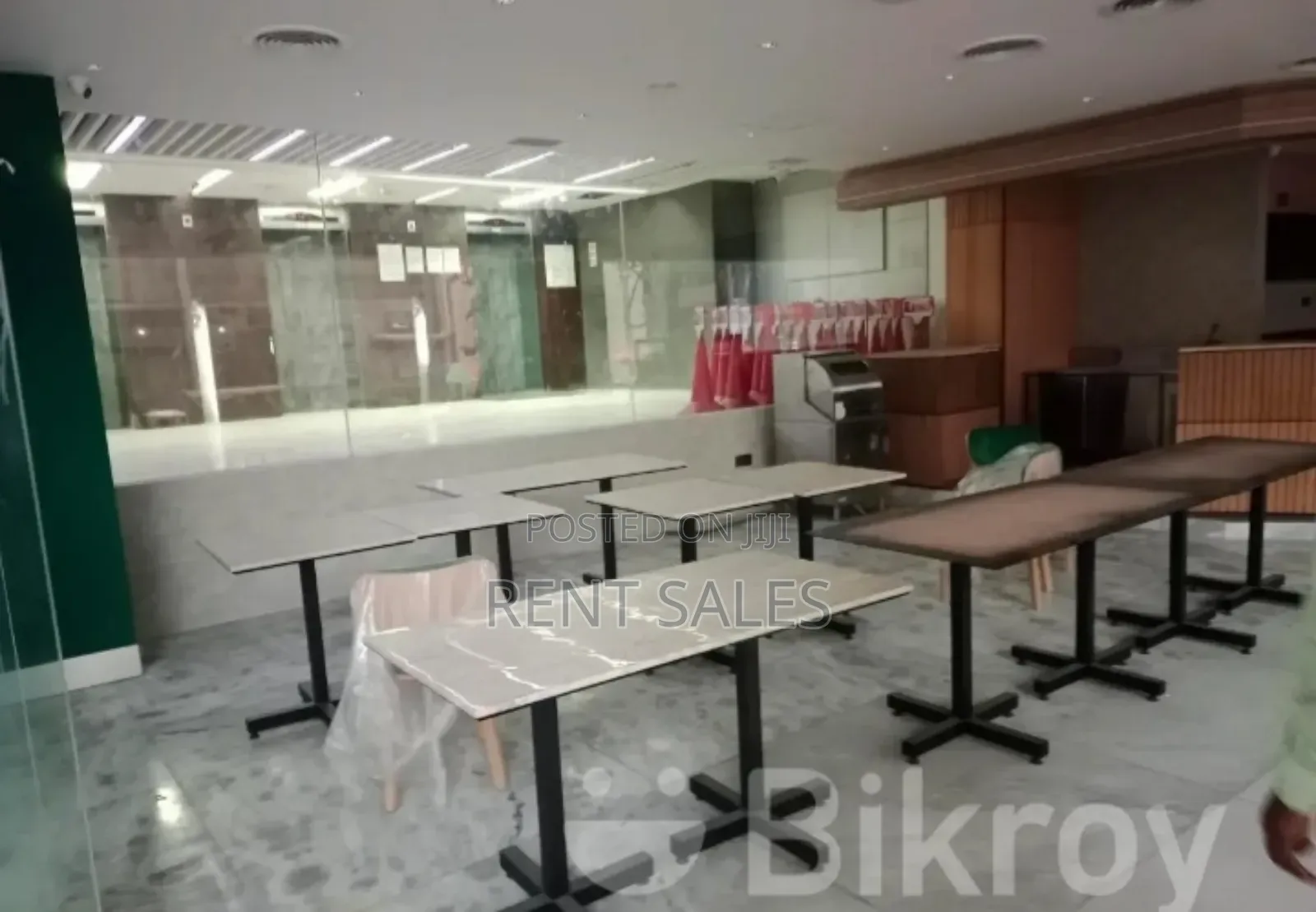 Grand Floor 2200 SQFT for Rent in Gulshan-1