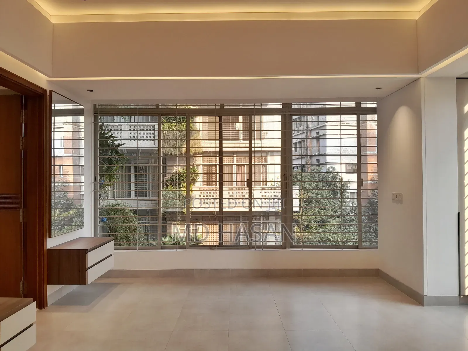 4bdrm Apartment in Semi Furnished Flat for rent