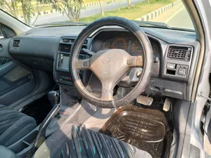 Toyota Carina 1.5 FWD Sedan 2001 Silver