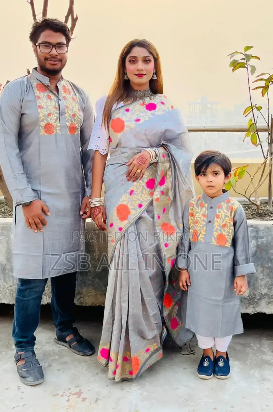 কাপল ড্রেস