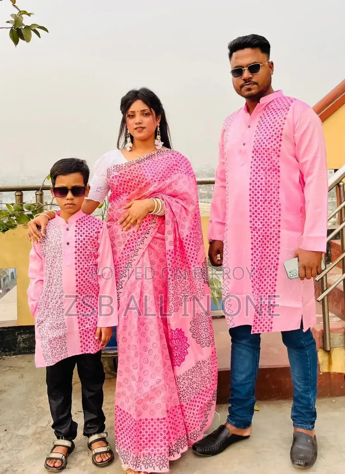 কাপল ড্রেস