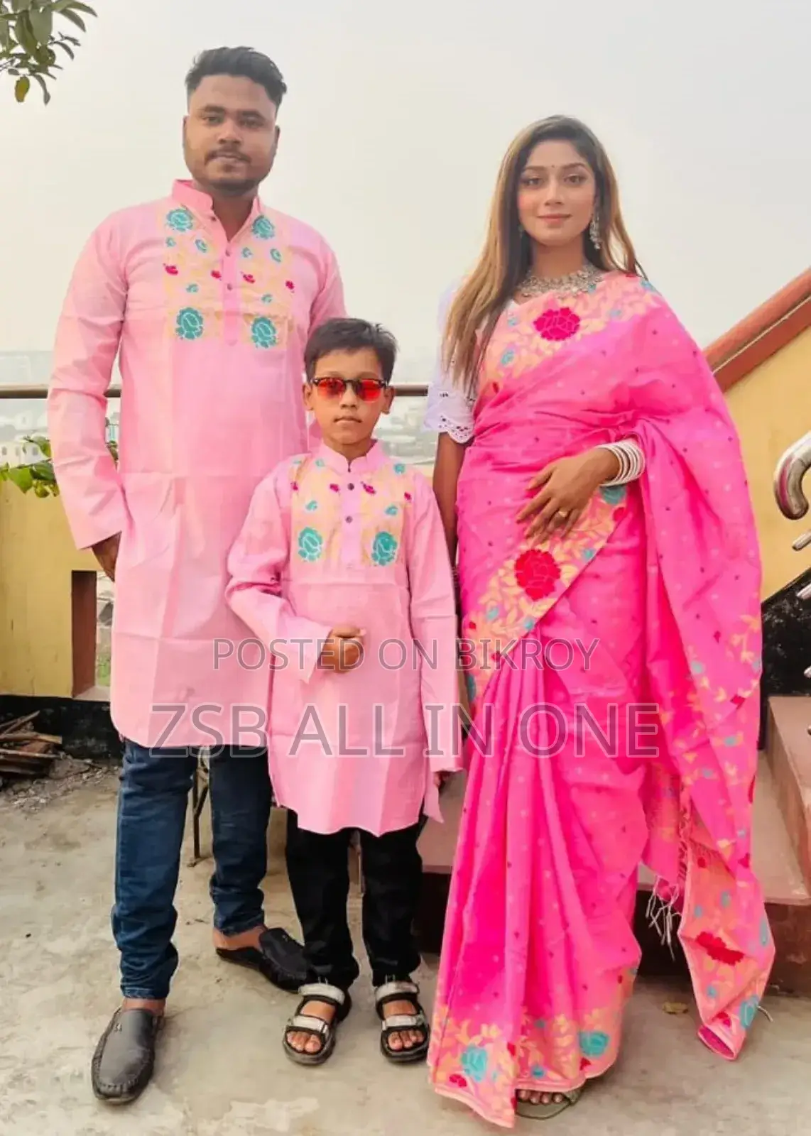 কাপল ড্রেস