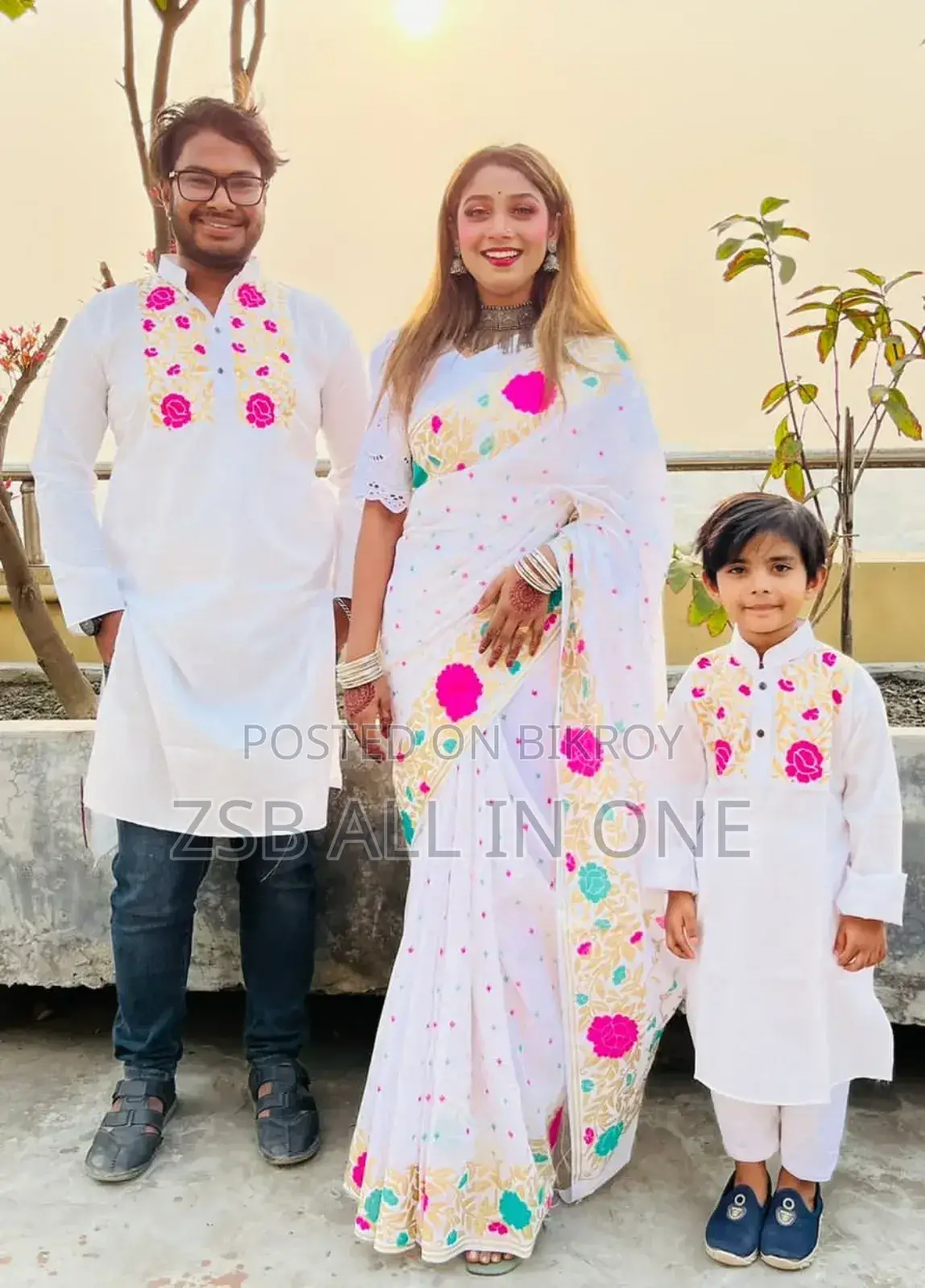 কাপল ড্রেস