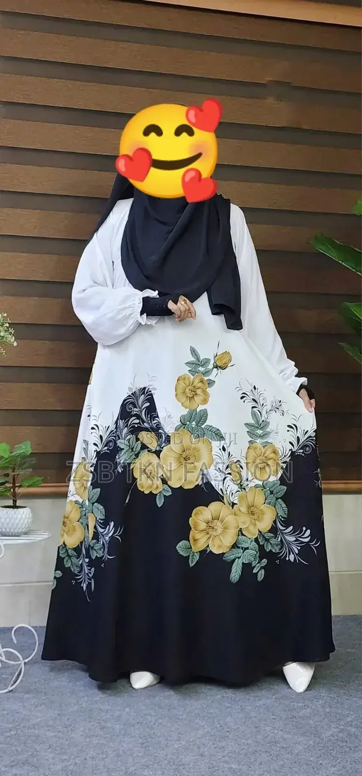 Dubai Cherry Borka
