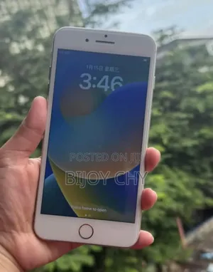 Photo - Apple iPhone 8 Plus 64 GB Gold