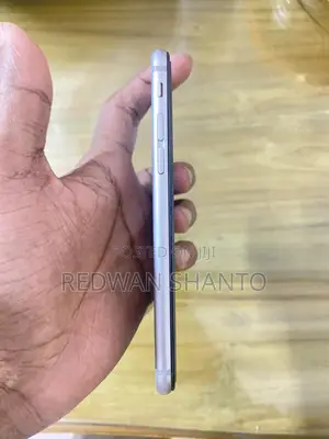 Apple iPhone 6s 64 GB Silver