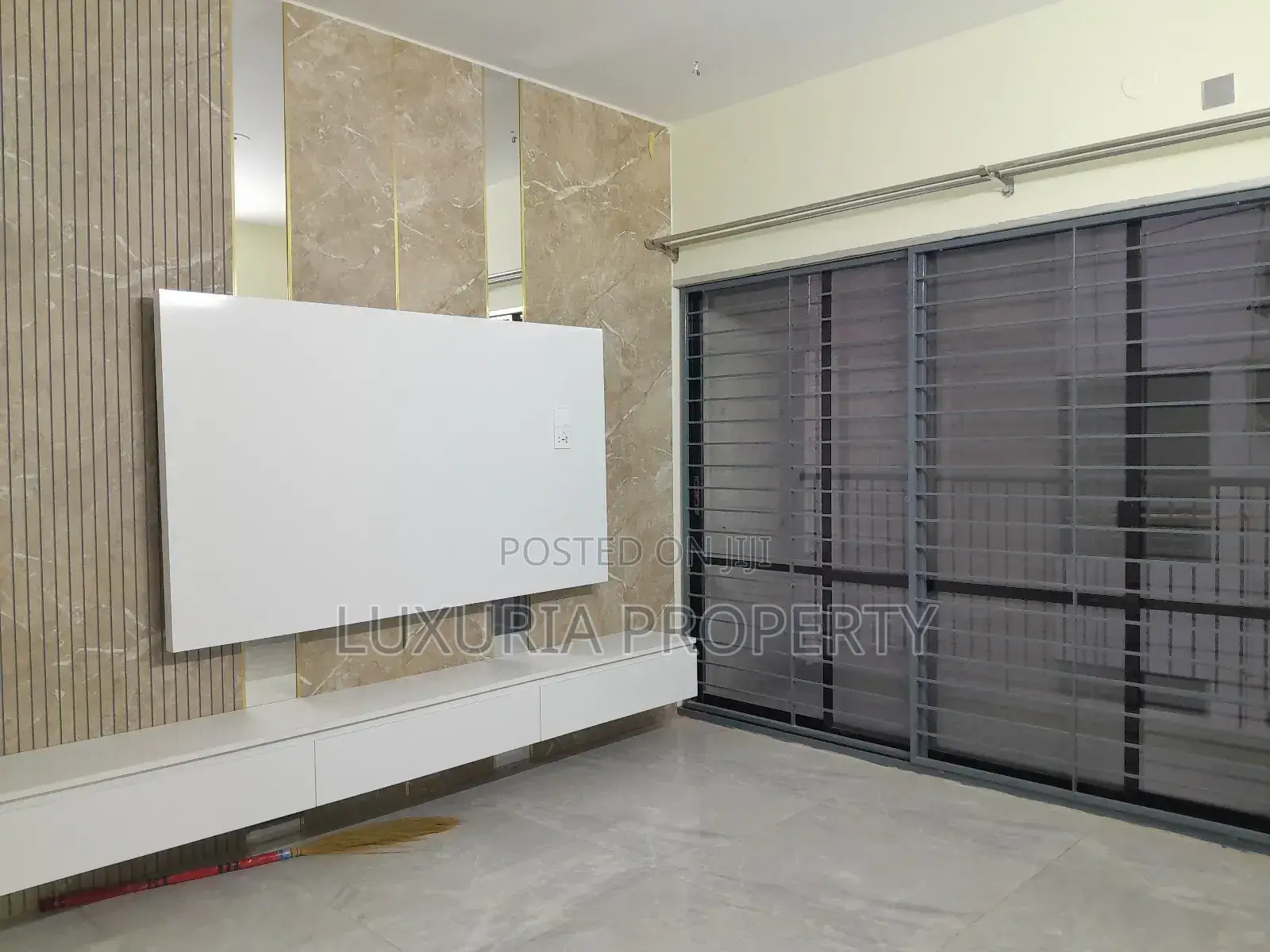 2bdrm Apartment in Un Furnished, Gulshan for rent