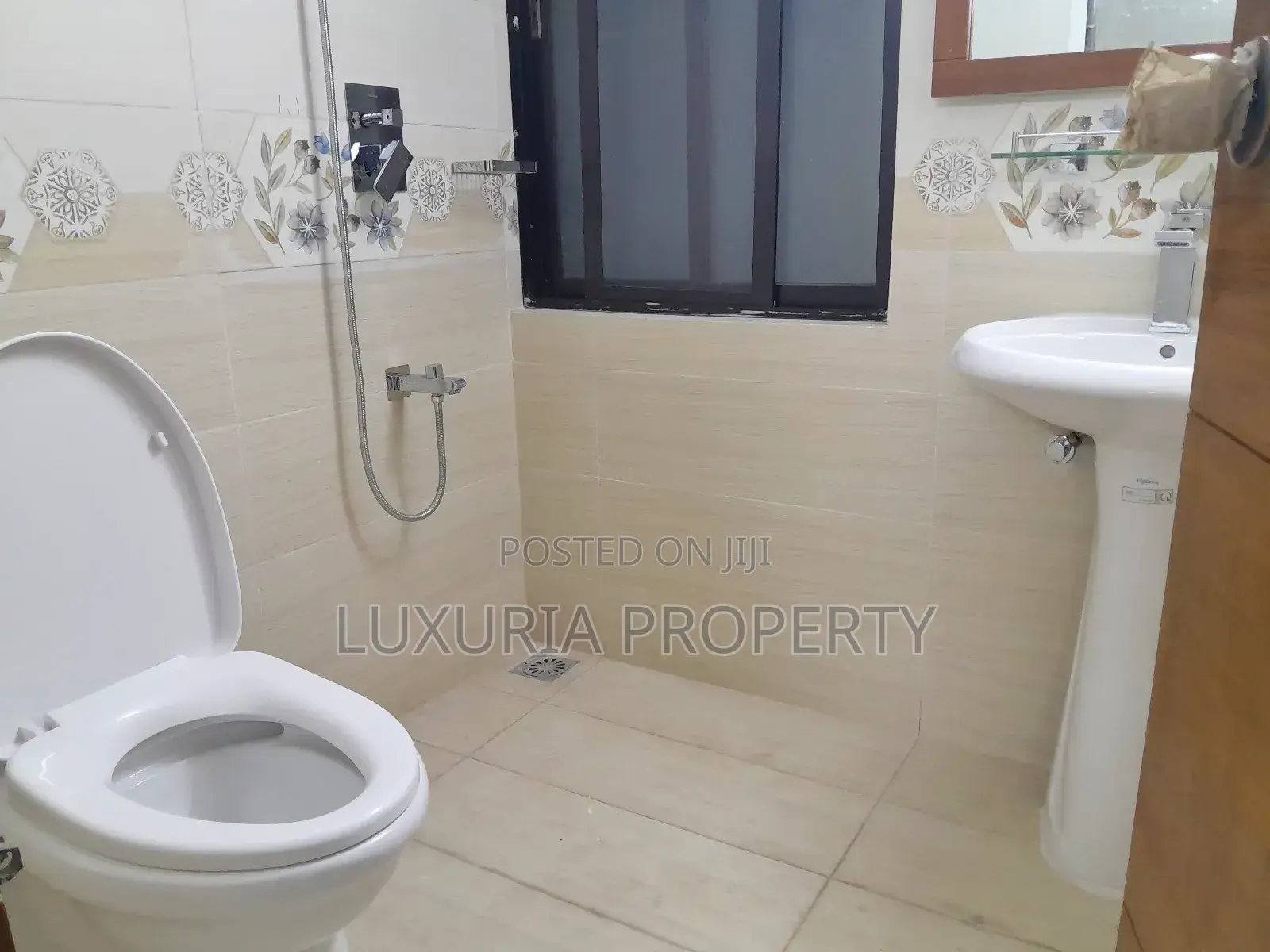 2bdrm Apartment in Un Furnished, Gulshan for rent