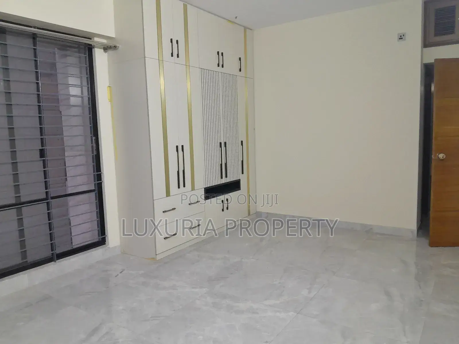 2bdrm Apartment in Un Furnished, Gulshan for rent