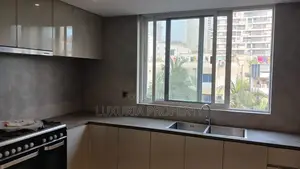 4bdrm Apartment in Fully Furnished Flat for rent